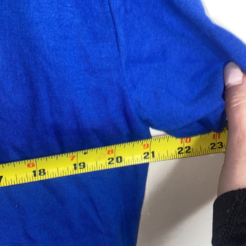 🎲Cropped royal blue short sleeved top! - Picture 7 of 7
